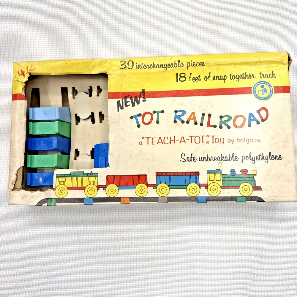 Vintage Holgate Tot Railroad Train Track Set Track, Engine, Box! 35 pieces